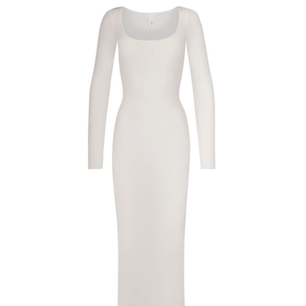 NWT SKIMS Soft Lounge Long Sleeve Dress